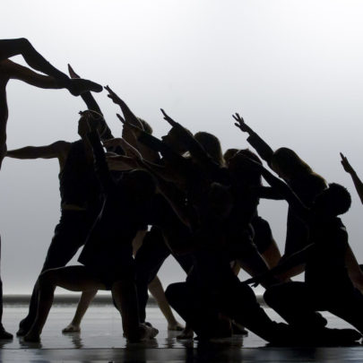 Dance Me by Les Ballets Jazz de Montréal (BJM). Photo: Thierry du Bois / Cosmos Image