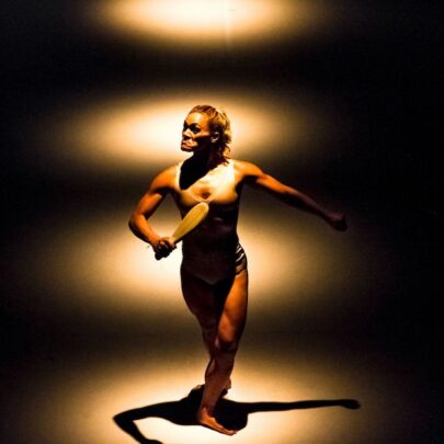 Õkāreka Dance Company. Dancer: Nancy Wijohn. Photo: Alex Efimoff