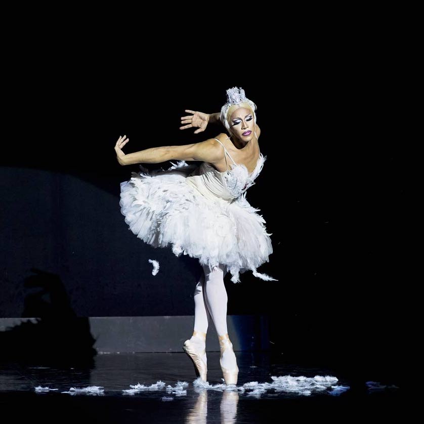 Les Ballets Trockadero. Photo: Alberto Rodrigalvarez